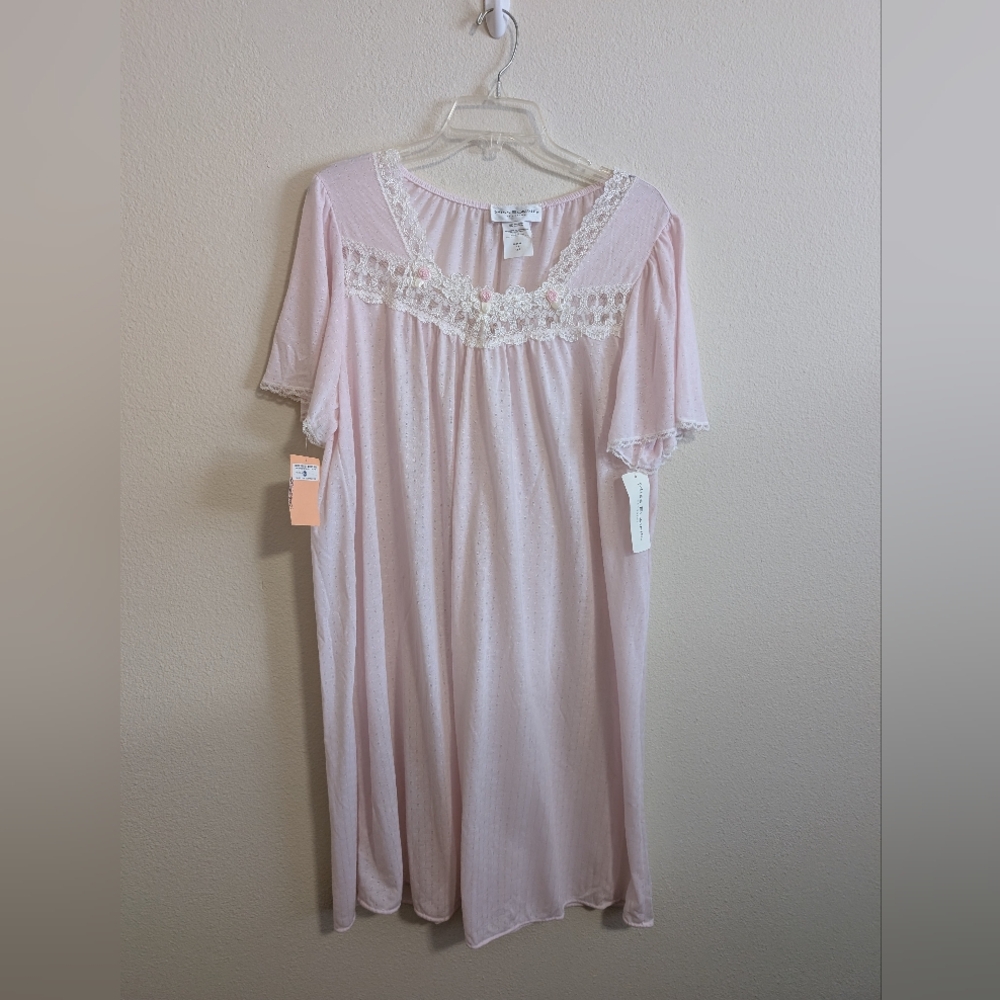 Miss Elaine Pink Lace Accent Chemise